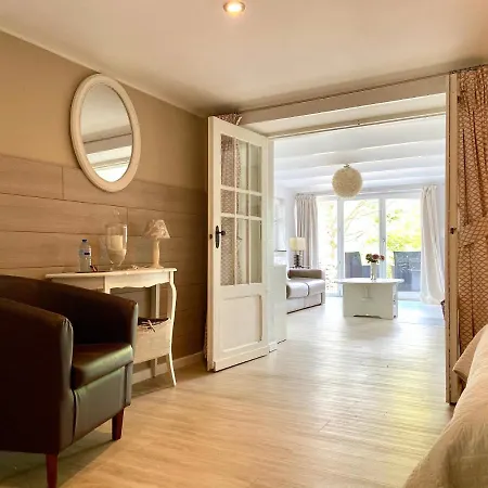 La Villa Louise Ставело