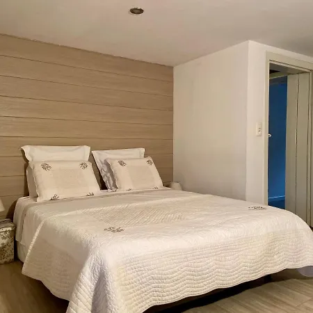 Дом отдыха La Villa Louise *